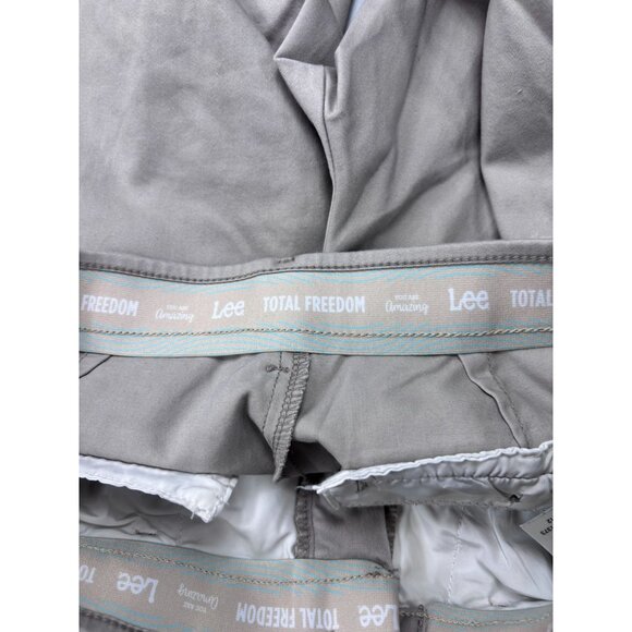 Lee Total Freedom Beige Womens Pants Size 8S Cotton & Polyester Blend - Picture 3 of 10